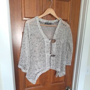 NINA LEONARD Women's Cream Black marled Cardigan Sweater with Wooden Buttons